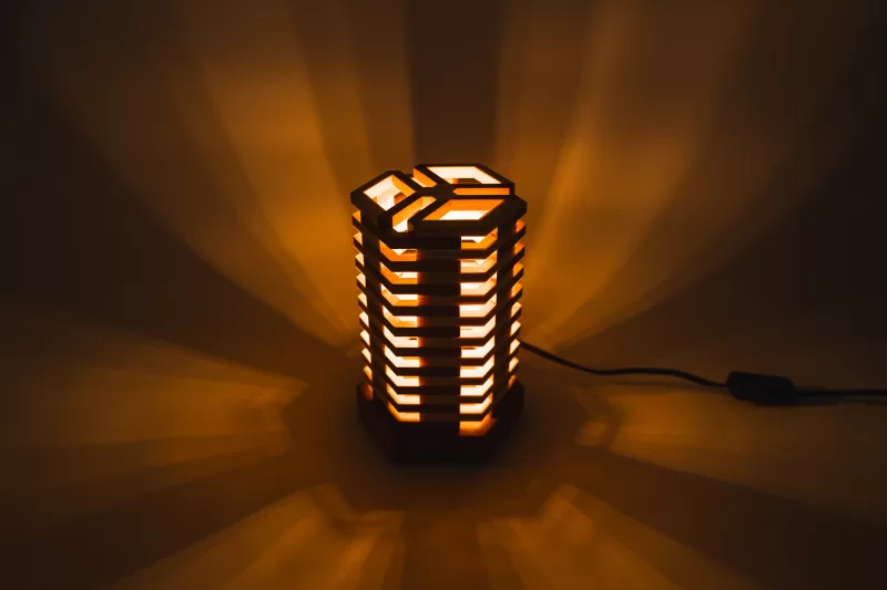 Stolní lampička -Tria Cuni - Stínové efekty - Space Root - 3