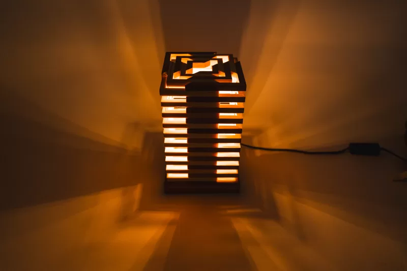 Stolní lampička - Tria Mur - Stínové efekty - Space Root - 1