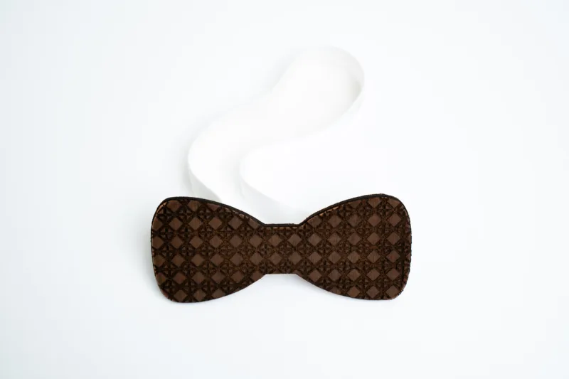 Motýlek Space root - Lepo - s bílou gumičkou - tmavý