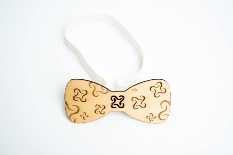 Motýlek Space root - s bílou gumičkou - světlý