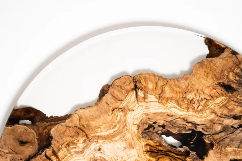 Oliv Auris 60cm - detail epoxidové pryskyřice