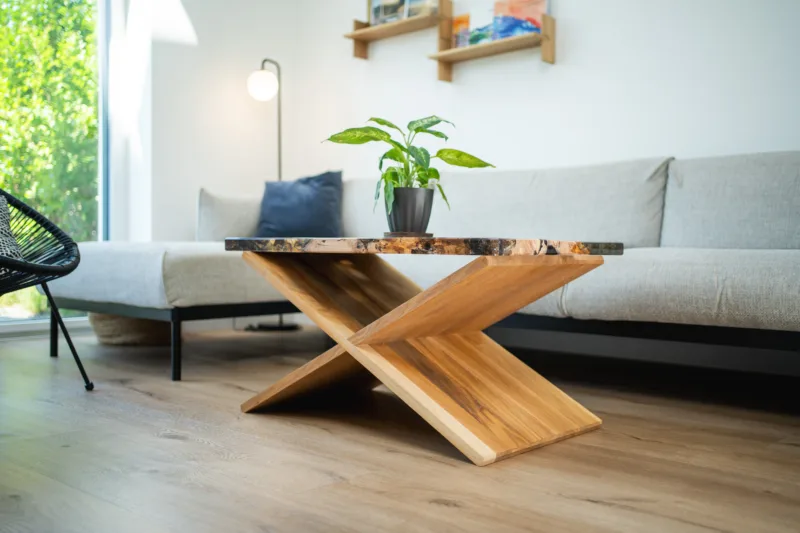 konferencni-stul-bon-feris-deska-oliv-vetum-interier-ze-strany