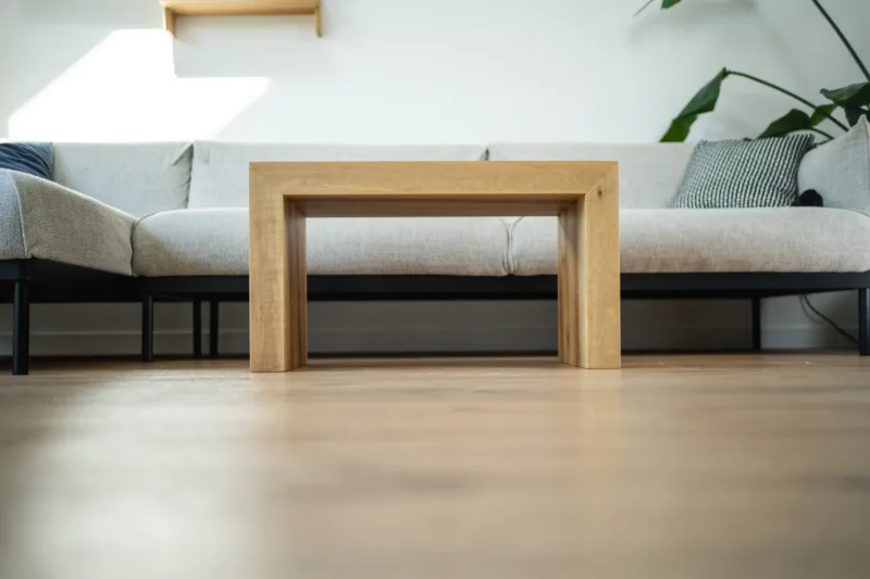 konferencni-stul-bon-foram-zepredu