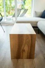 konferencni-stul-bon-foram-masivni-dub-kresba