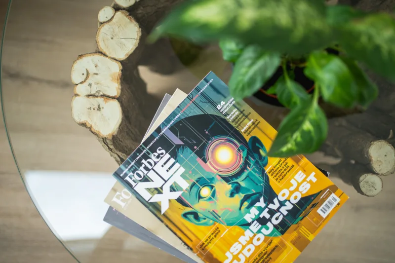 konferecni-stul-bon-lunelle-deska-glase-cir-interier-deska-shora