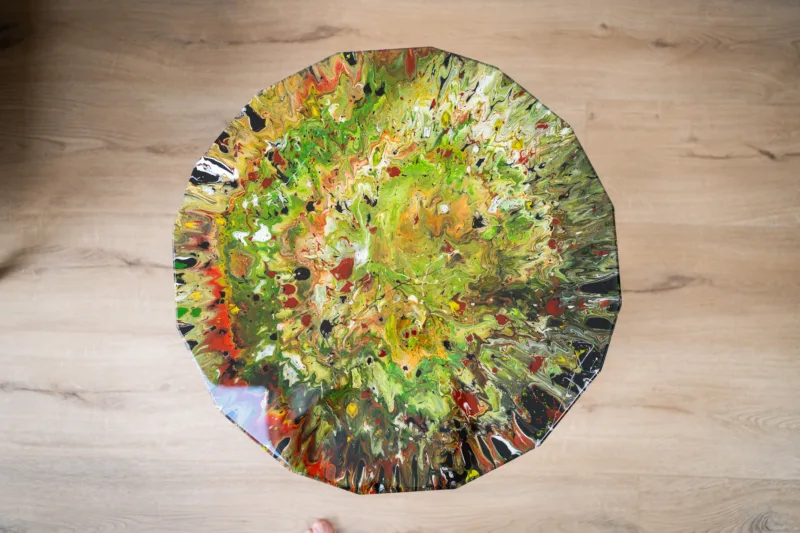 Konferenční stůl Bon Lioro z masivního dubu se skleněnou deskou Glase Cir pohled shora.