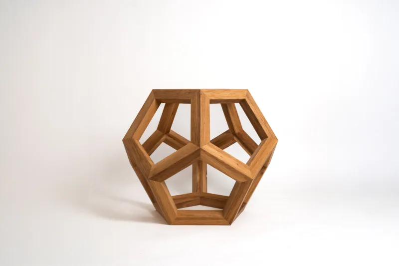 Dubová podnož pro konferenční stůl Borne Lir - pohled ze strany