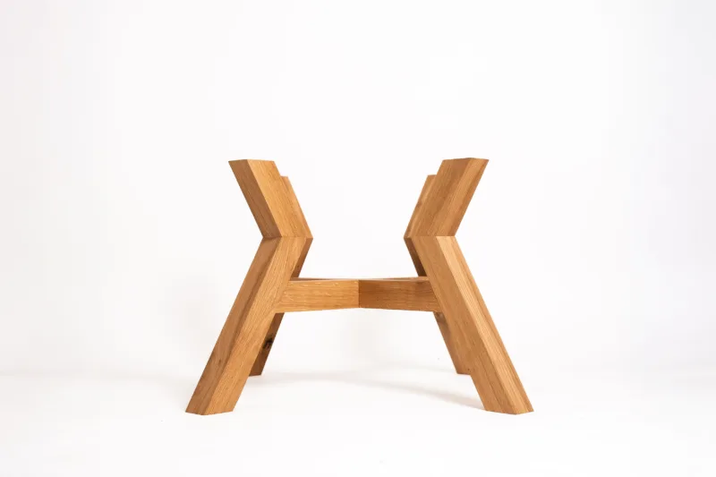 Dubová podnož Space root pro konferenční stolek Borne Veya