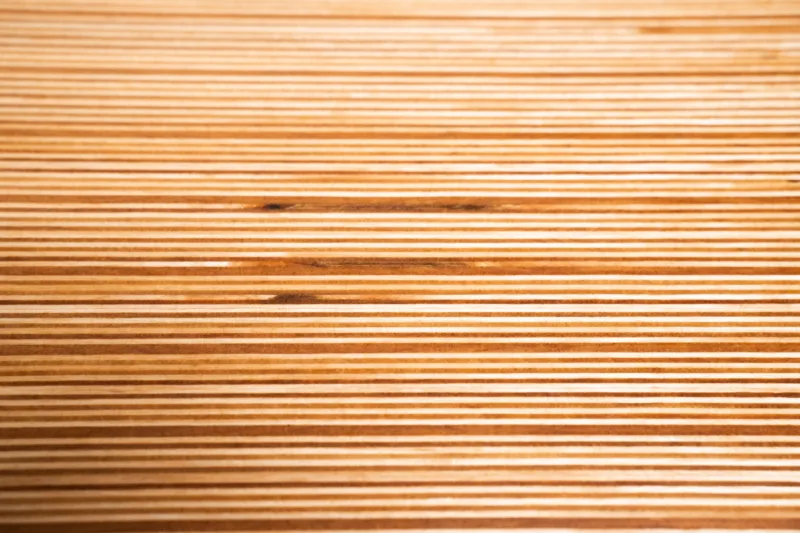 Stolová deska Line Plana z kvalitní překližky pohled na detail