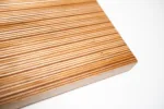 Stolová deska Line Plana z kvalitní překližky pohled na detail hrany