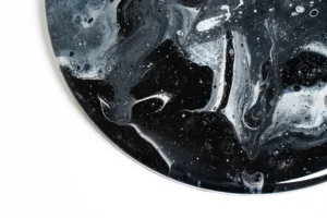 Stolová deska Lume Umbra s akrylovým povrchem pohled na detail barev