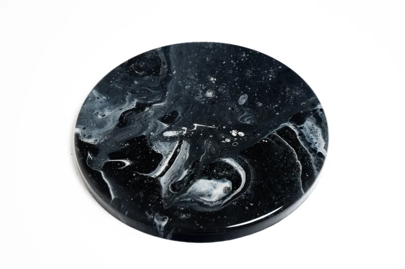 Stolová deska Lume Umbra s akrylovým povrchem pohled z úhlu